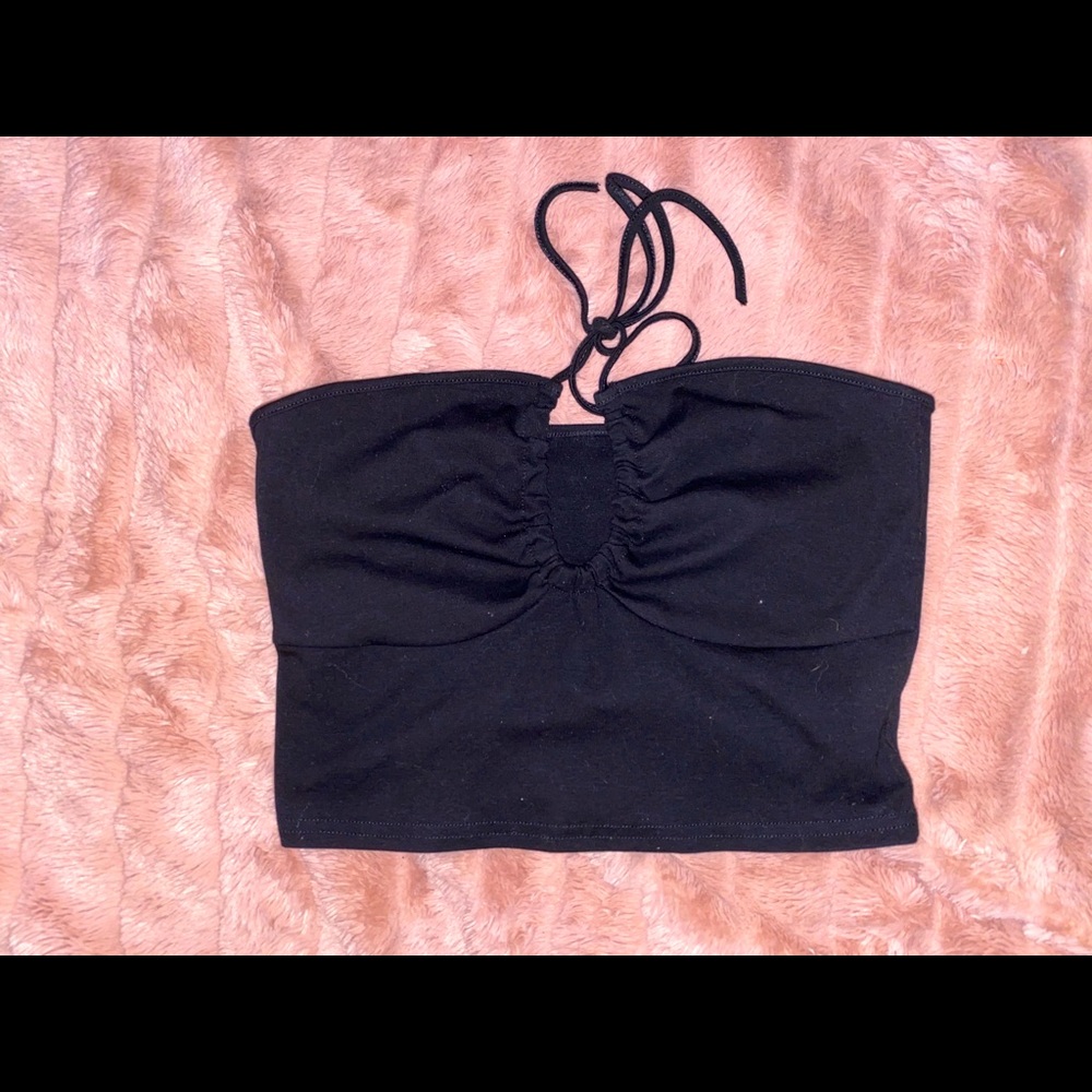 Black scrunch top